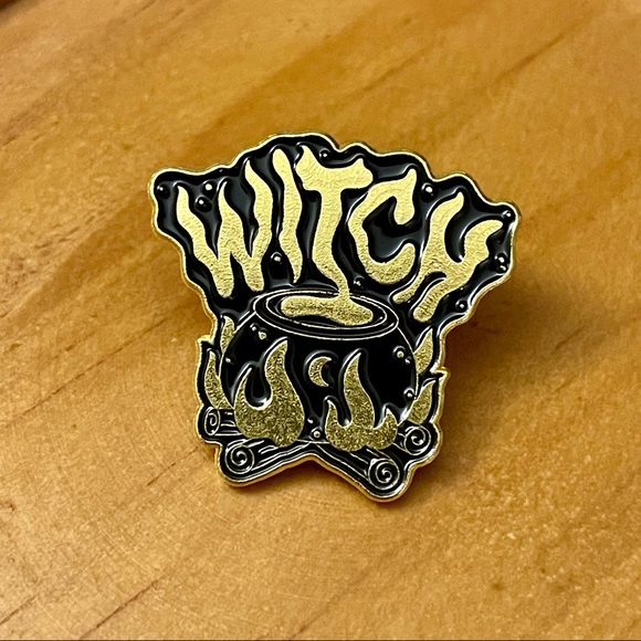 Witch Cauldron Enamel Pin - Picture 2 of 7